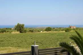Villa Erytha - Serene Retreat with Views & Garden - Image 4