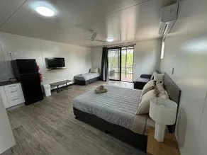 Curlew Studio Cabin 4 - Image 2