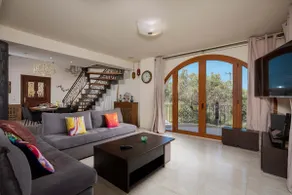 Zen Maisonette Retreat - Image 5