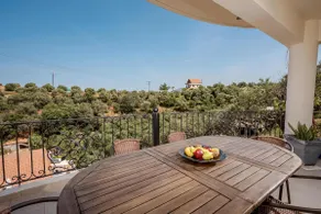 Zen Maisonette Retreat - Image 4