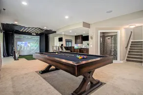 Luxury Stay with Golf Simulator and 3 King Bedroom - Image 2