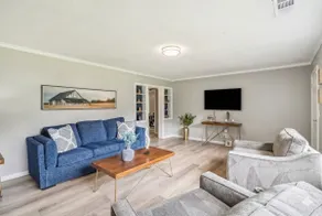 5BR with Game Room & Huge Backyard - Image 2