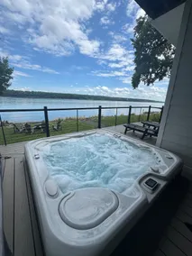 Sunrise-on-Hudson: 5min to HITS, riverfront hottub - Image 2