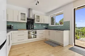 Modern 3BR Retreat near Tenby | Garden & Terrace - Image 5