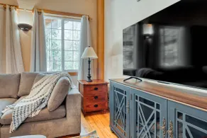 Cozy Private Ranch Cabin, Whistle Lake, Sleeps 6 - Image 2