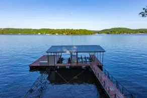 Lakefront Family Home Private Dock with Huge Views - Image 3