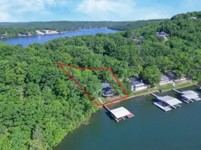 Lakefront Family Home Private Dock with Huge Views - Image 2