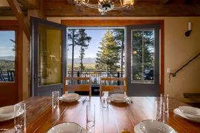 Somer Bay Home on 5-acres with expansive view - Image 4