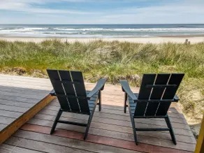 Sol Luna-Beachfront, hot tub, VIEWS, dog OK - Image 2