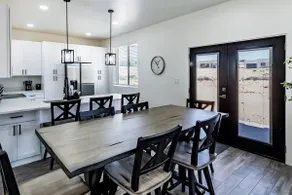 Modern Family Home at Lake Powell-Hot Tub-2 Kings - Image 5