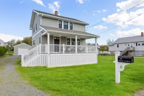 Scituate | Walk to Beach, Ocean Views & Firepit - Image 2