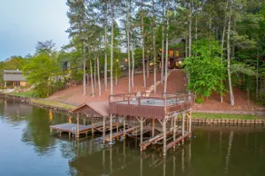 A Weiss Getaway on Weiss Lake - Image 5