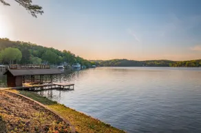 A Weiss Getaway on Weiss Lake - Image 3