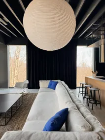 Hill Studio, Modern Home with Epic Views - Image 3