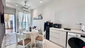 2-4pax Brown Dream Lodge 棕梦旅居 @One Utama, PJ - Image 2