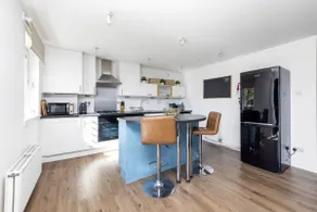 Modern apartment near Saughton Rose Gardens - Image 2
