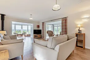 White Lodge - Image 5