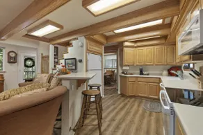 Nana's Cozy Cottage_20 mins Dodge-Gated Community - Image 5