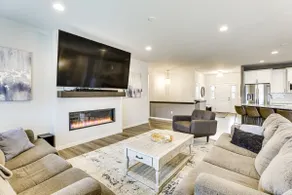 Spacious & Modern Home w/ Deck in Oregon! - Image 4