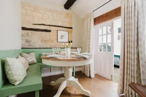 Beautiful 3-Bedroom Duplex in the Heart of Chipping Campden - Image 2
