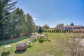 9 Mi to Shore: Home w/ Hot Tub in Howards Grove! - Image 3