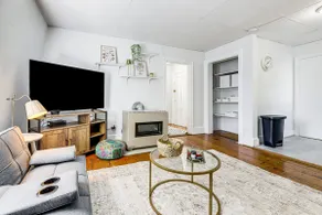Explore Dtwn, Parks & Colleges: Cozy Worcester Apt - Image 5