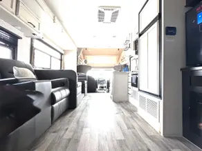 RV Rental on Beachfront Site - Image 3