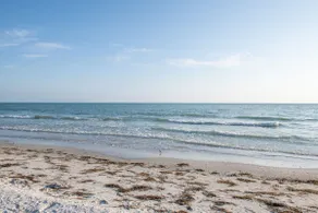 King Bed-Step to Madeira Beach-Heated Pool-Private - Image 2