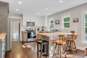 Historic Farmhouse|5 acres|Hot Tub| Parkway Access - Image 3