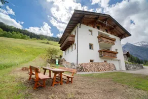 Apartamento vacacional con jardín y terraza | Vistas al jardín | Perfecto para el trabajo en remoto - Image 2
