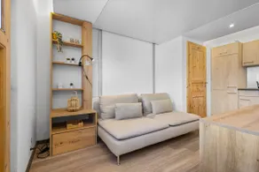 The Capsule – Studio with panoramic view - Image 3