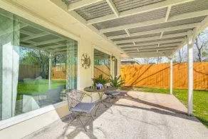 6 Mi to Clear Lake: Family Home w/ Patio & Yard - Image 2