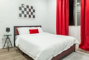 Philly Central 2BR2BA WiFi WD Sleeps 4-6 - Image 3