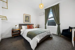 Velvet Cottage - Couple's City Escape with Courtyard - Image 3
