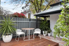 Velvet Cottage - Couple's City Escape with Courtyard - Image 5