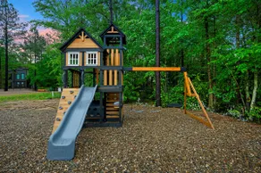 Private Pool Resort | Hot Tub | Dogs + Playset - Image 3