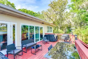 Fish, Swim & More: Lakefront Retreat in Ocklawaha! - Image 2