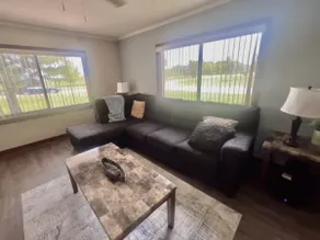 Lakeshore Landing | Modern | Spacious Family House - Image 4