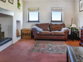 Church View Apartment - Image 5