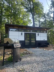 Meadow River Cliff House - Image 2
