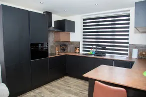 Modern Apartment Minutes Away From Heathrow - Image 4