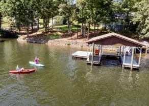 Lakefront Wellness Escape • Hot tub/Sauna/Yoga - Image 2