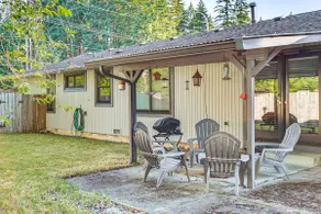 Golf, Hike, Dine & Relax: Home in Port Orchard - Image 3