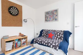 Modern Family Retreat Nr Beaches and Marina - Image 3