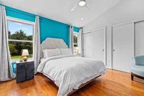 Pool Loft Suite | Bay Access & Beach Passes - Image 4
