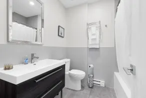 Modern 2BR | A/C in Every Room | Mile-End / Platea - Image 5