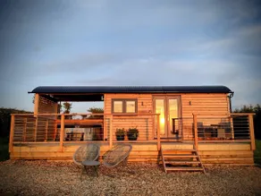Fir Tree Shepherd's Hut - Image 4