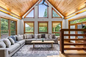 Pet Friendly, Blue Ridge, Hot Tub, 3 King Beds - Image 2