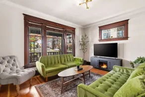 Historic Home in Downtown Vancouver - Image 5