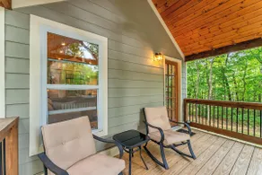 Secluded Bluebell Cottage with Private Fire Pit! - Image 5